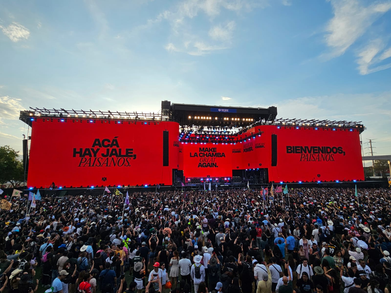 Molotov convierte su canción “Frijolero” en un poderoso mensaje de bienvenida y orgullo para las personas deportadas