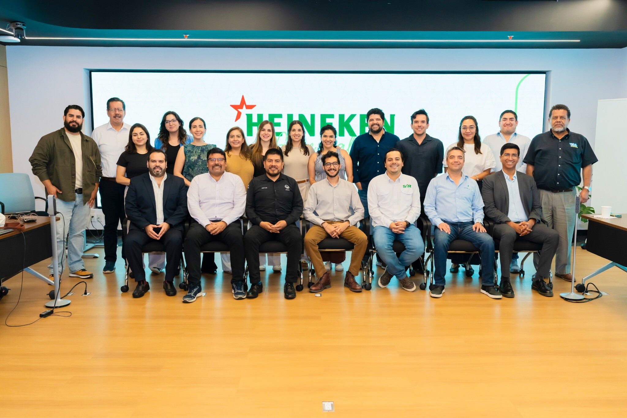 Así prueban HEINEKEN México y el Tec de Monterrey el futuro de la innovación abierta